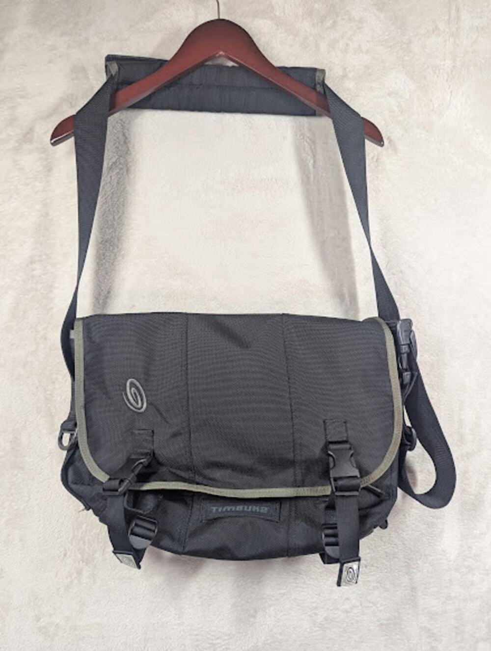 Timbuk2 Commute Large 17" Padded Laptop Messenger Shoulder Black Bag Small